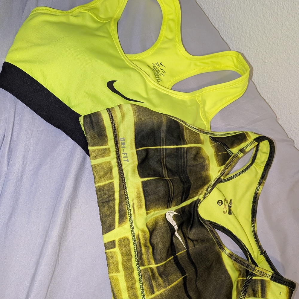 Nike Women's Yellow Sports Bra Set